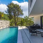 Amelie With Pool&whirpool&sauna Moscenicka Draga
