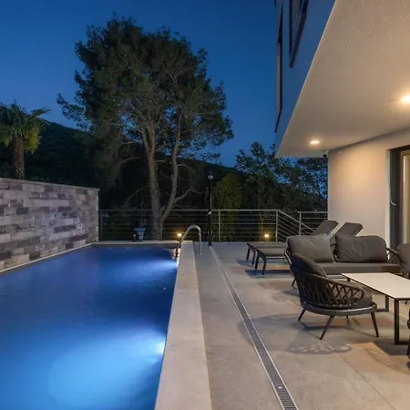 Villa Amelie With Pool&whirpool&sauna *