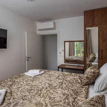 Villa Amelie With Pool&whirpool&sauna *