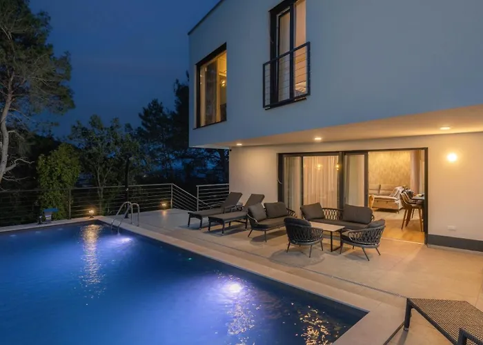 Βίλα Villa Amelie With Pool&Whirpool&Sauna *