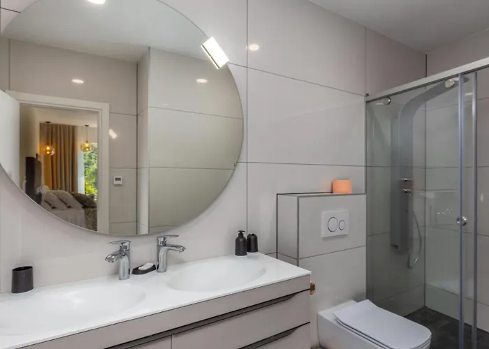 Βίλα Villa Amelie With Pool&Whirpool&Sauna